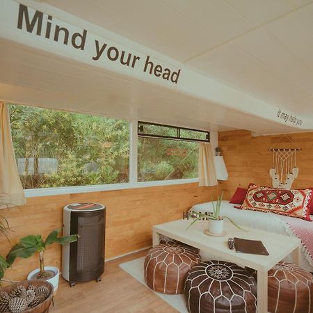 The Amazing Inacio Bus Converted Home Sintra Luaran gambar