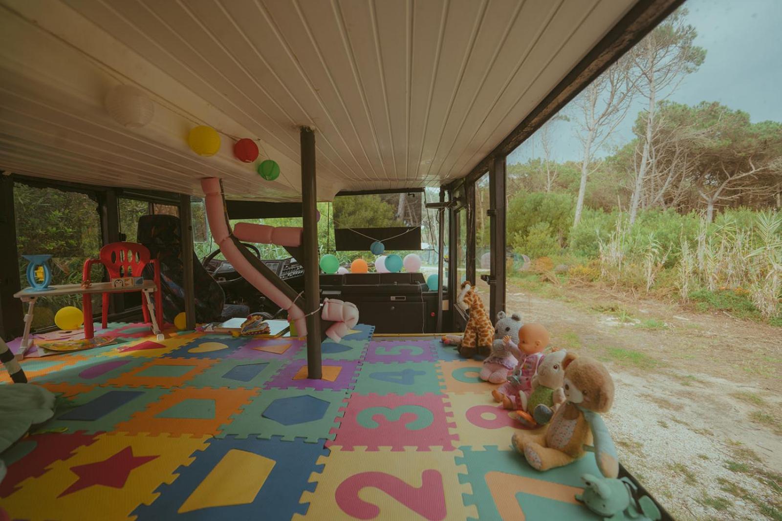 The Amazing Inacio Bus Converted Home Sintra Luaran gambar