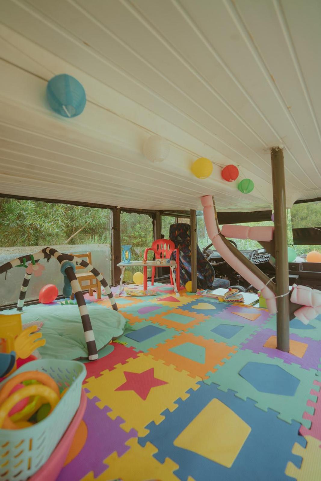 The Amazing Inacio Bus Converted Home Sintra Luaran gambar