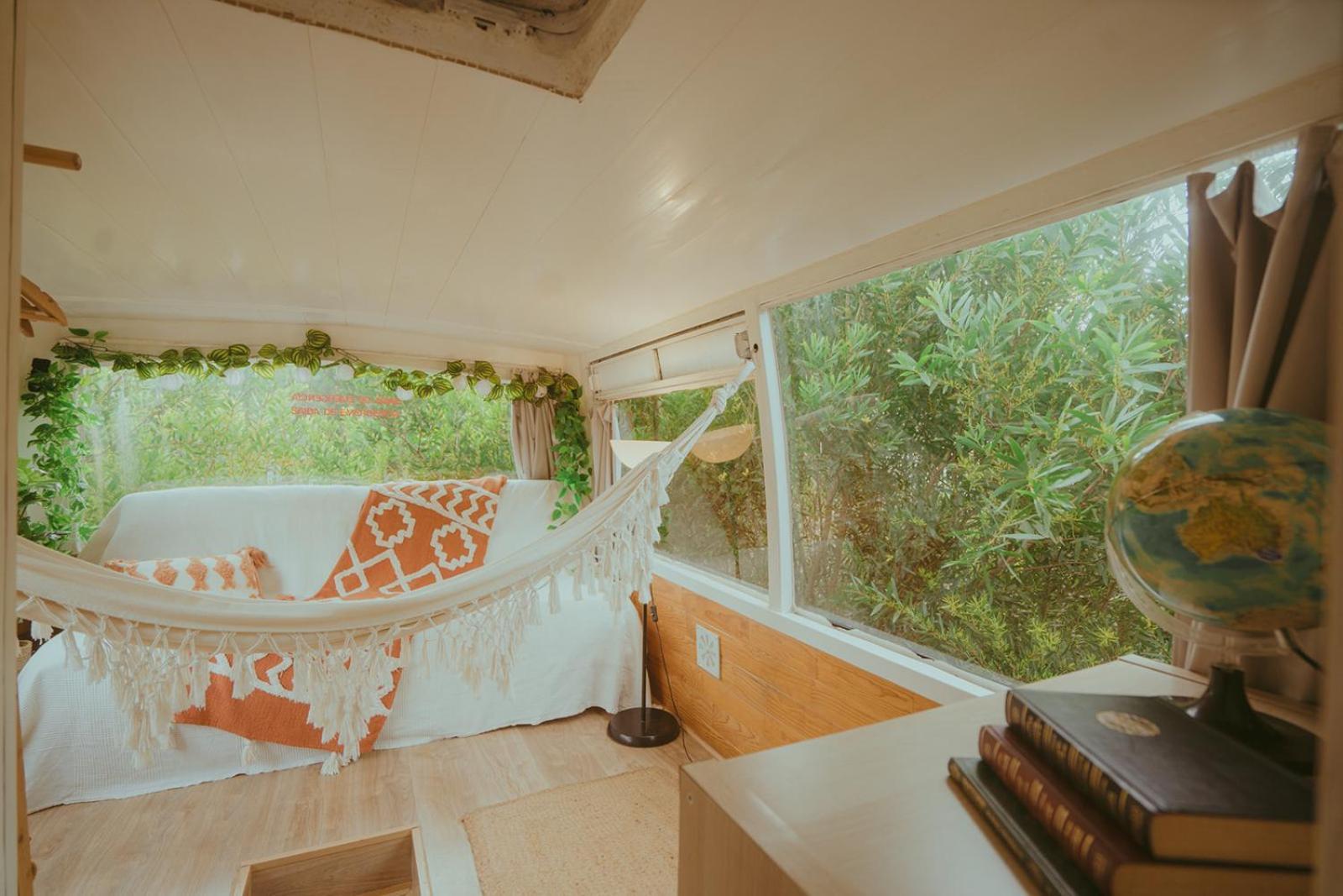 The Amazing Inacio Bus Converted Home Sintra Luaran gambar