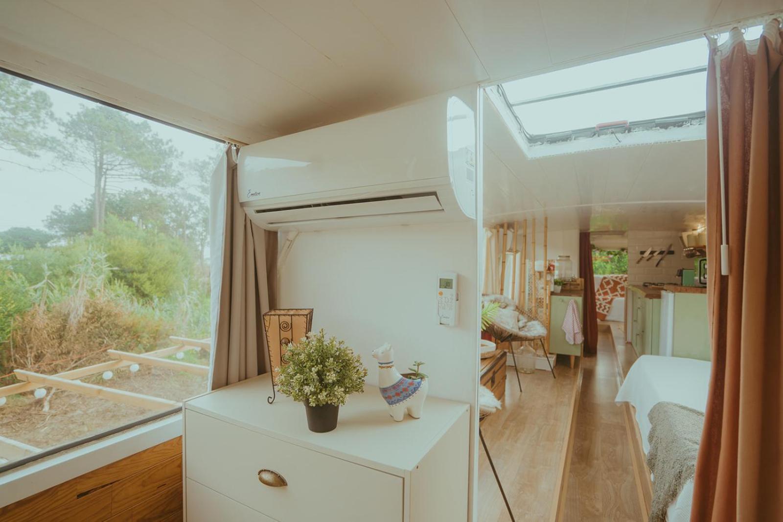The Amazing Inacio Bus Converted Home Sintra Luaran gambar