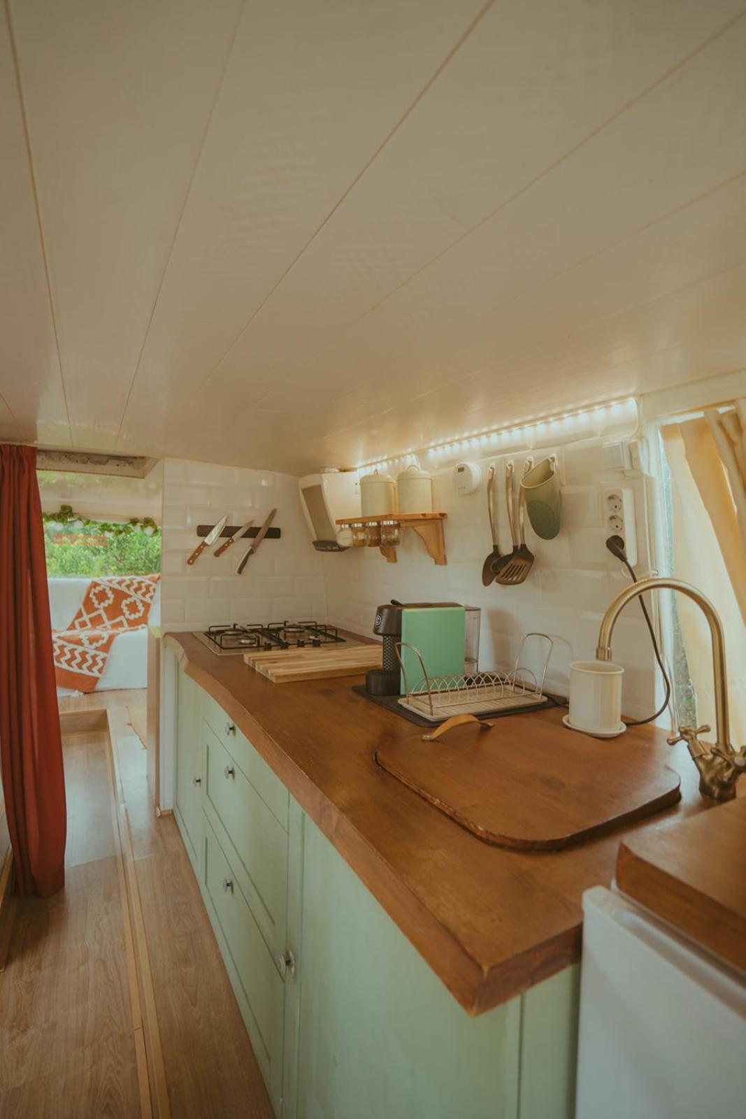 The Amazing Inacio Bus Converted Home Sintra Luaran gambar