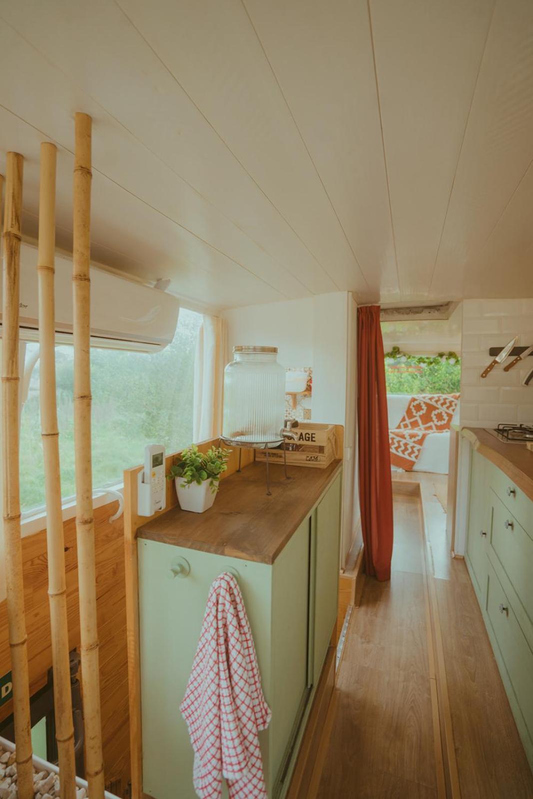 The Amazing Inacio Bus Converted Home Sintra Luaran gambar