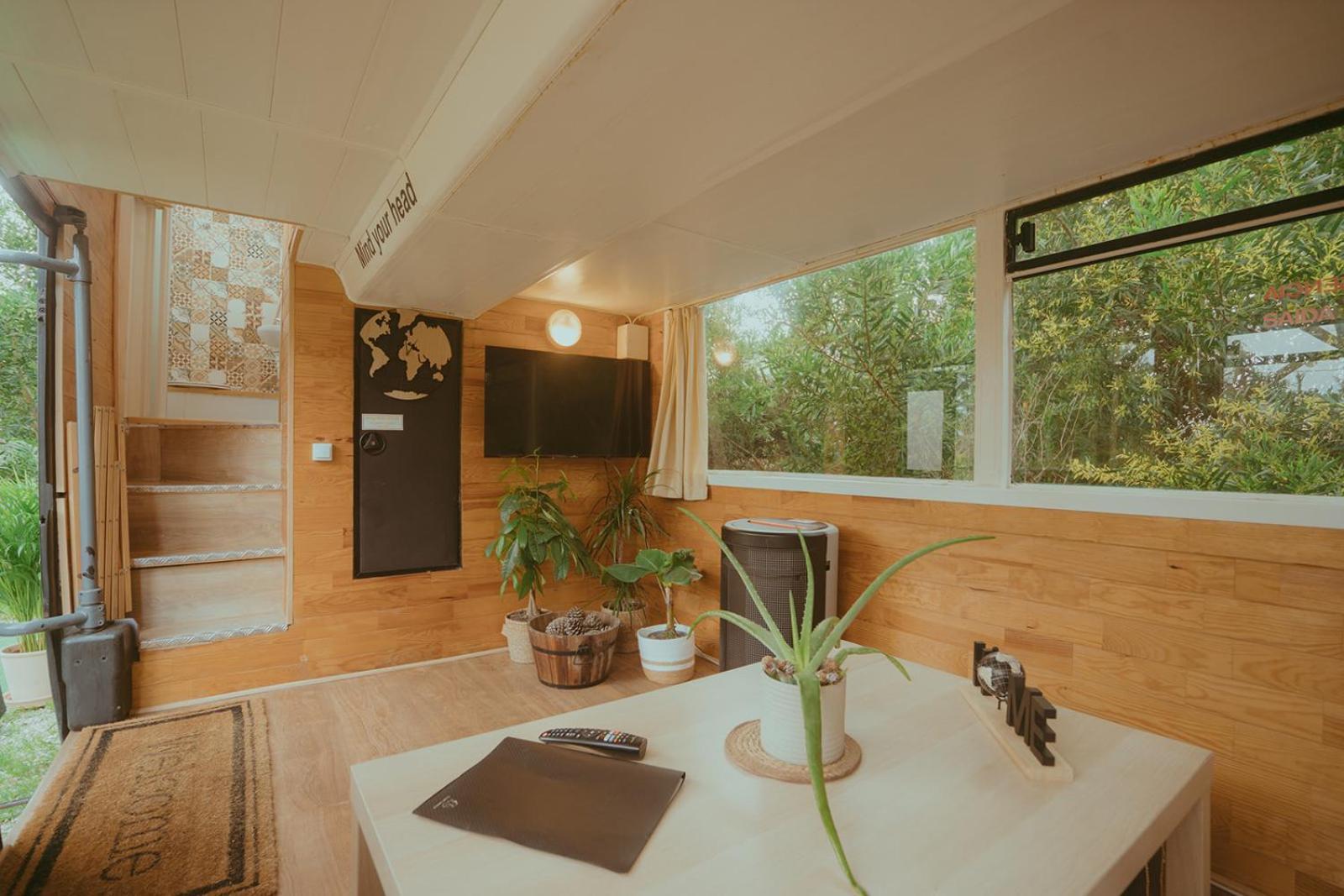 The Amazing Inacio Bus Converted Home Sintra Luaran gambar